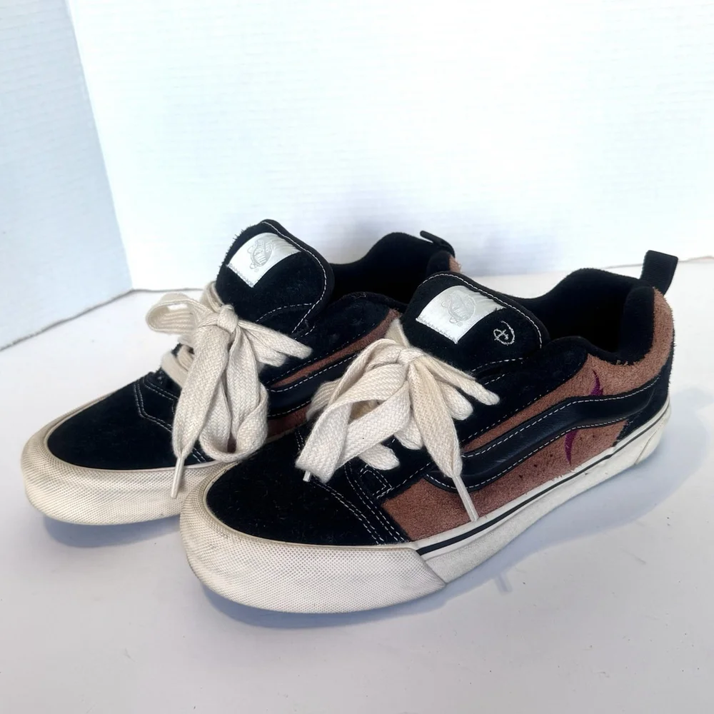 Vans x Disney 100th Anniversary Knu Skool Scar Lion King Shoes Size:9 Women